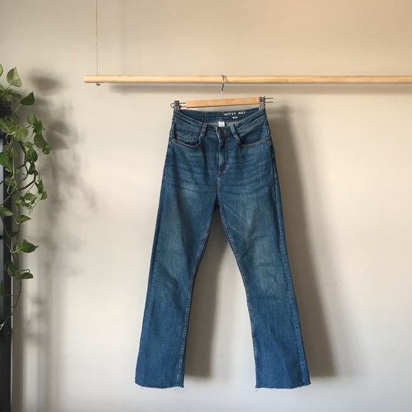 Noisy May High Rise Cropped Flared Jeans - Picture 7 of 13